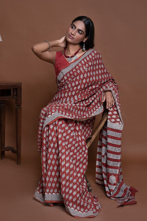 ICH Bagru Statements. Hand Block Printed Mul Cotton Saree - Brick Floret - Image 10