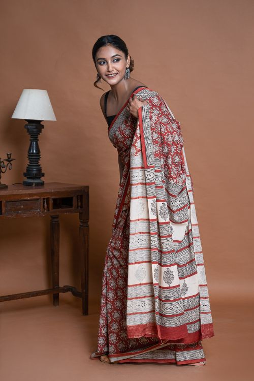 ICH Bagru Statements. Hand Block Printed Mul Cotton Saree - Brick Ornate - Image 7