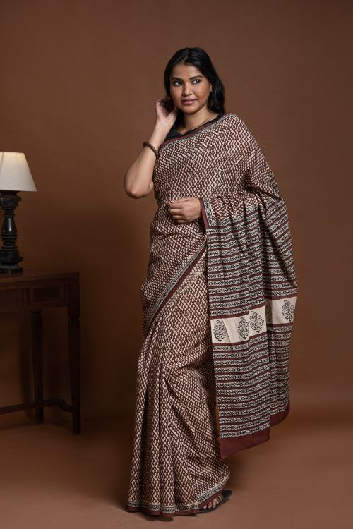 ICH Bagru Statements. Hand Block Printed Mul Cotton Saree - Brown Buds - Image 4