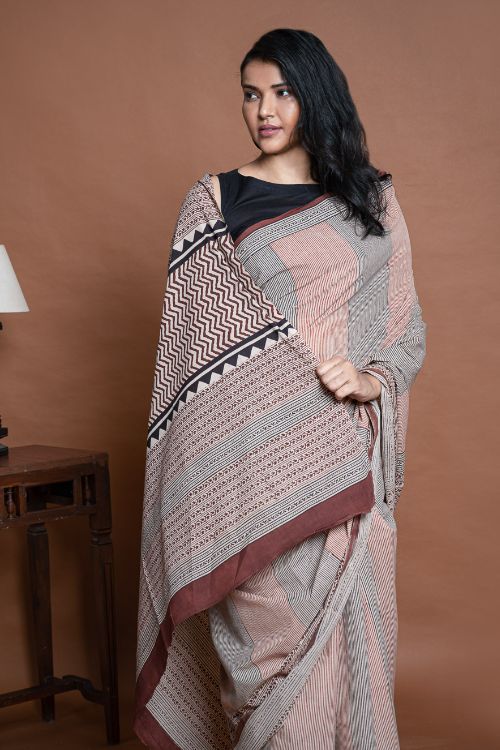 ICH Bagru Statements. Hand Block Printed Mul Cotton Saree - Geometrics - Image 3