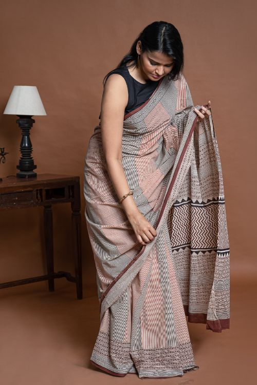 ICH Bagru Statements. Hand Block Printed Mul Cotton Saree - Geometrics - Image 5