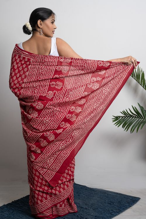 ICH Bagru Statements. Hand Block Printed Mul Cotton Saree - Red Flora - Image 4
