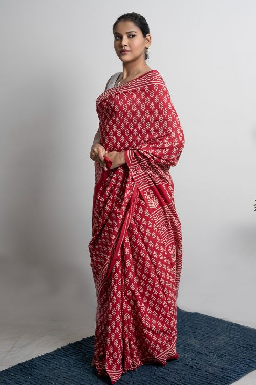ICH Bagru Statements. Hand Block Printed Mul Cotton Saree - Red Flora - Image 5