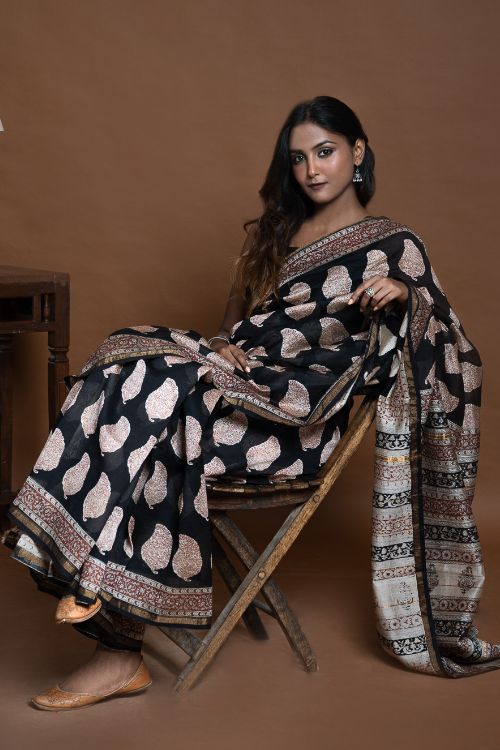 ICH Chanderi Elegance. Bagru Hand Block Printed Saree - Black Paisley - Image 2