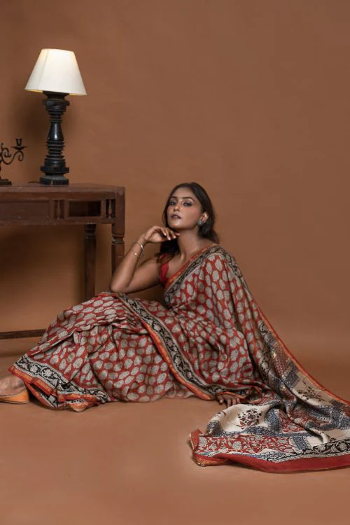 ICH Chanderi Elegance. Bagru Hand Block Printed Saree - Red & Beige Florets - Image 5