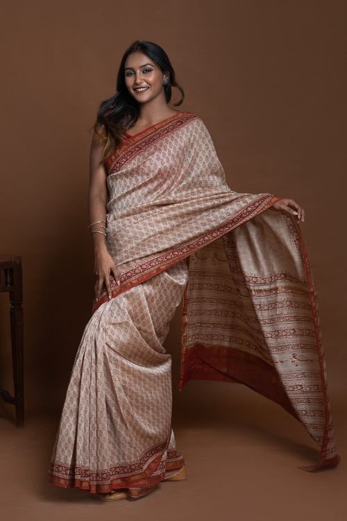 ICH Chanderi Elegance. Bagru Hand Block Printed Saree -Red Florets - Image 3