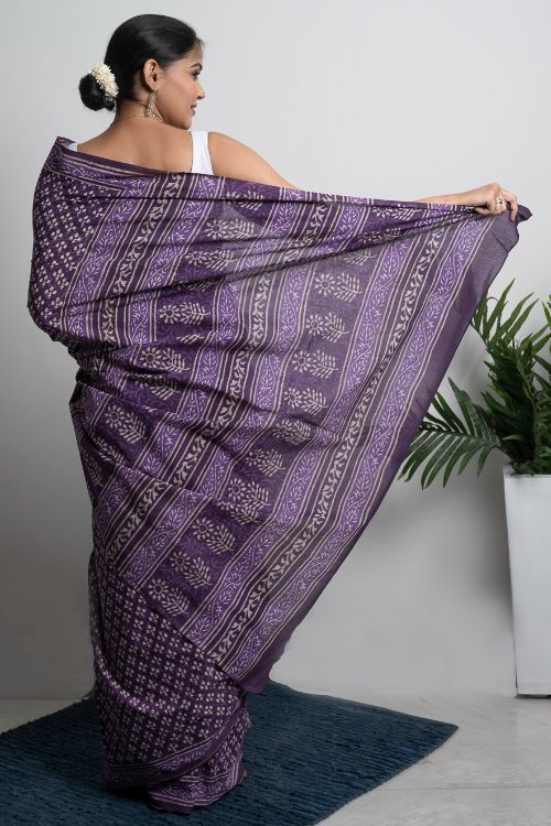 ICH Cotton Appeal. Dabu Hand Block Printed Mul Cotton Saree- Purple Florets - Image 4