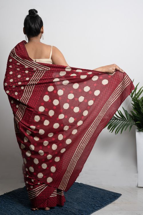 ICH Cotton Appeal. Dabu Hand Block Printed Mul Cotton Saree- Red Polka - Image 4