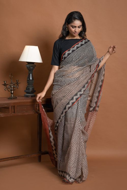 ICH Light & Breezy Bagru Hand Block Printed Kota Doria Saree - Black Triangles - Image 8