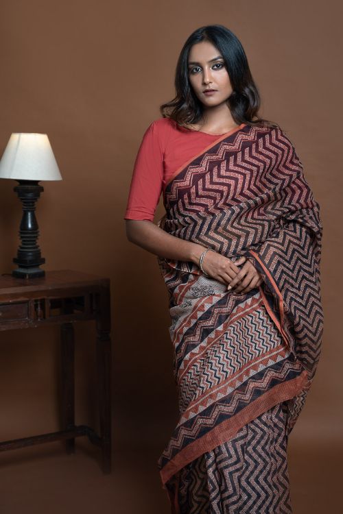 ICH Light & Breezy Bagru Hand Block Printed Kota Doria Saree - Black Zigzags - Image 3