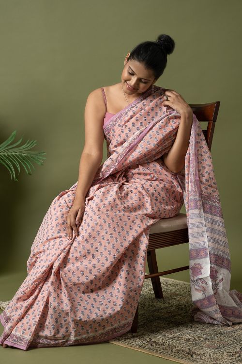 ICH Sanganer Statements. Hand Block Printed Mul Cotton Saree - Peach Florets - Image 6