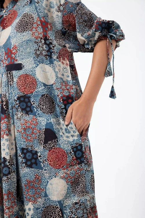 Inkriti "Anti-fit" Block Printed Organic Cotton Dress - Indigo - Image 4