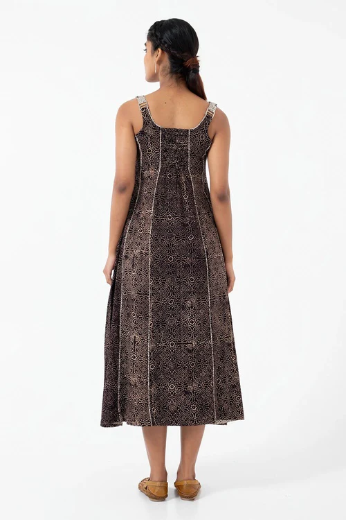 Inkriti "Panel" Block Printed Organic Cotton Dress - White Skyline - Image 5