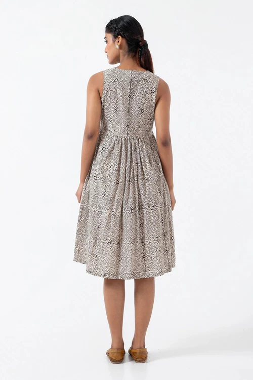 Inkriti "Sunday" Block Printed Organic Cotton Dress - White Skyline - Image 5
