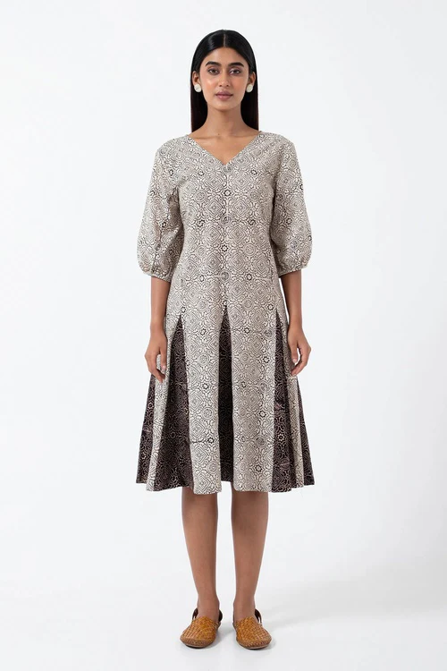 Inkriti "Swirl" Block Printed Organic Cotton Dress - White Skyline - Image 3