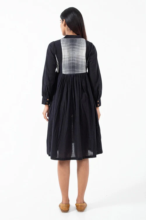 Inkriti "Timeless" Handloom Kala Cotton Dress - Ombre Checks - Image 5