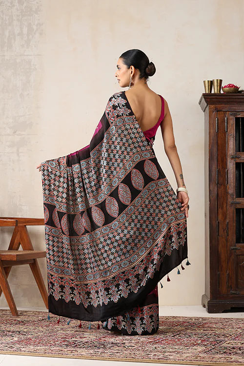 Jahangir Khatri - Black & Magenta Ajrakh & Bandhani Modal Saree - Image 3