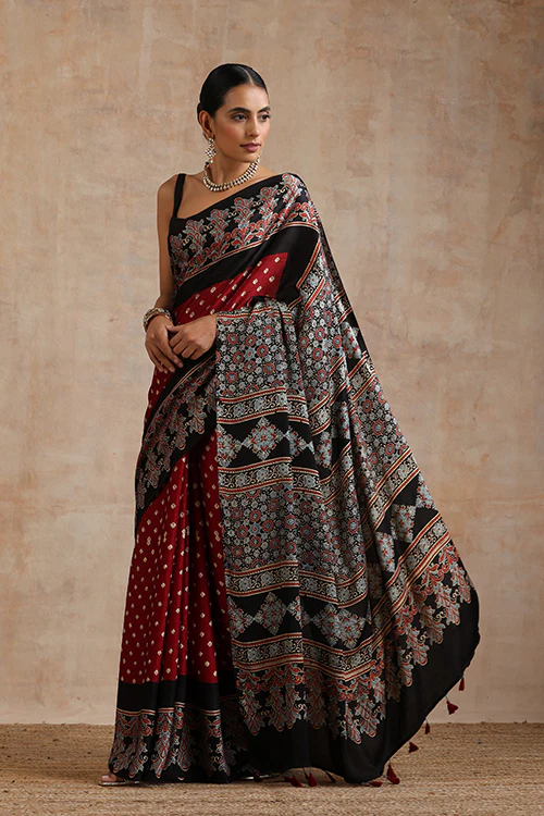 Jahangir Khatri - Black & Maroon Ajrakh & Bandhani Modal Saree - Image 3
