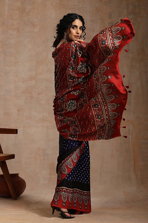 Jahangir Khatri - Red & Navy Blue Ajrakh & Bandhani Modal Saree - Image 2