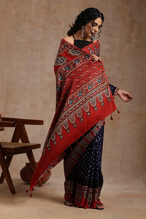 Jahangir Khatri - Red & Navy Blue Ajrakh & Bandhani Modal Saree - Image 3