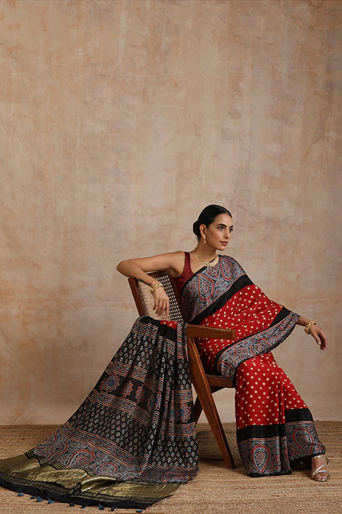 Jahangir Khatri - Black & Red Ajrakh & Bandhani Modal Tissue Pallu Saree - Image 4