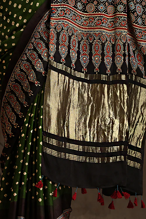 Jahangir Khatri - Black & Green Ajrakh & Bandhani Modal Tissue Pallu Saree - Image 3