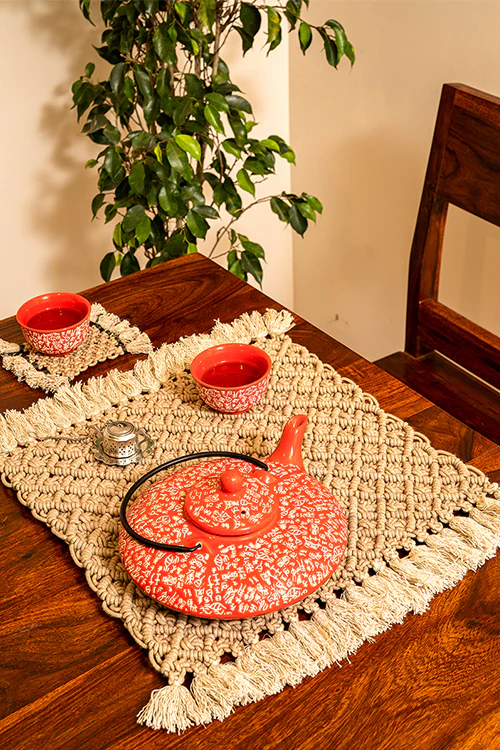 One 'O' Eight Knots Jewel Hand-Knotted 100% Cotton Placemat (set of 2)