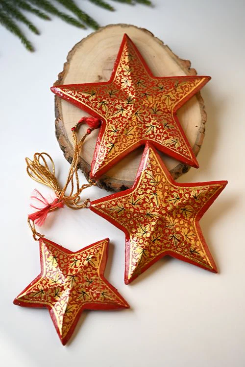 Kashmiri Art Xmas Decorations - Red & Gold Symphony (Set Of 9) - Image 4