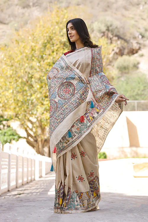 Diorama Designs Madhubani Hand-painted Krishna Raas Silk Saree - Image 3