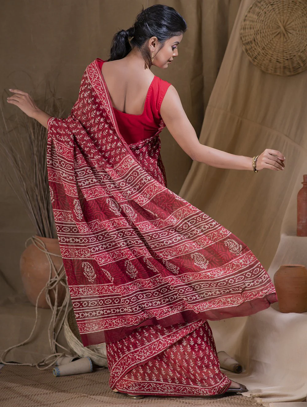 TICH Bagru Block Printed Georgette Saree - Leaf & Floret (With Blouse Piece) - Image 4