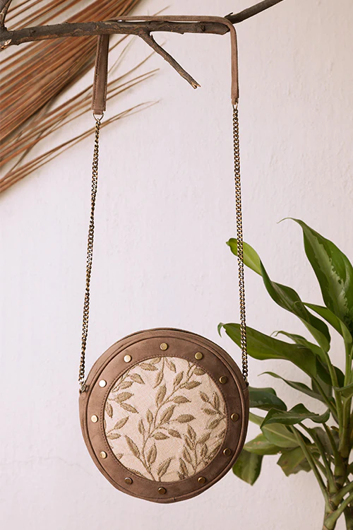 Dhaaga Leafy Gray Embroidery Stud Sling
