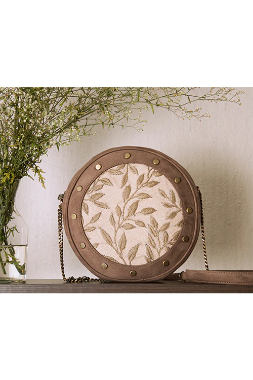 Dhaaga Leafy Gray Embroidery Stud Sling - Image 8