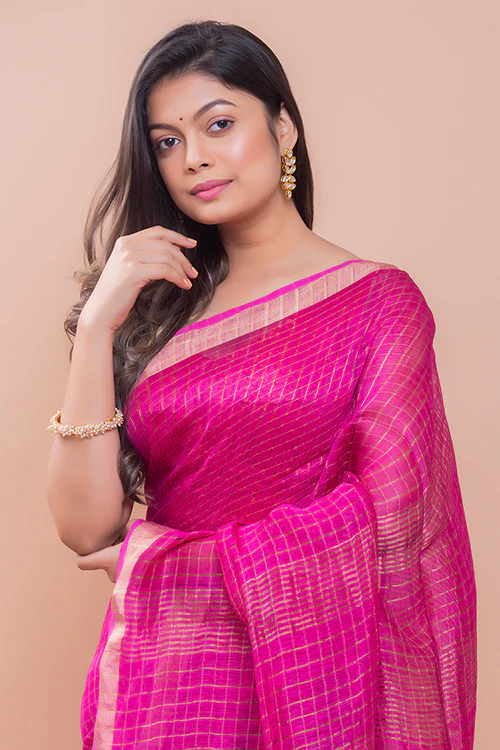 TICH Graceful Elegance. Soft Bengal Handwoven Linen Silk Zari Sari - Magenta & Silver - Image 5