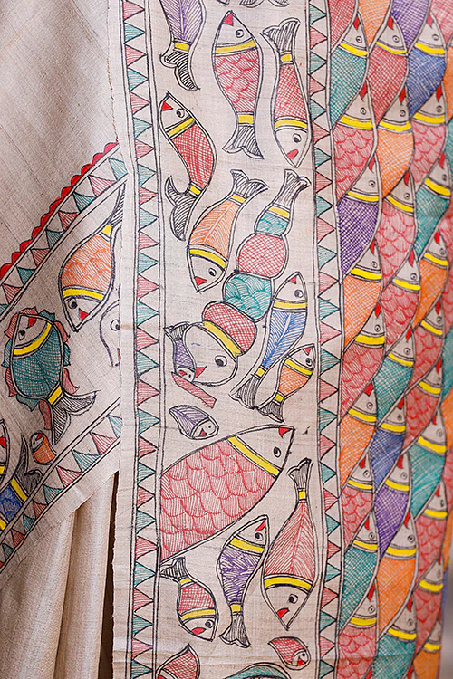 Diorama Designs Madhubani Hand-painted Matasya Silk Saree - Image 4