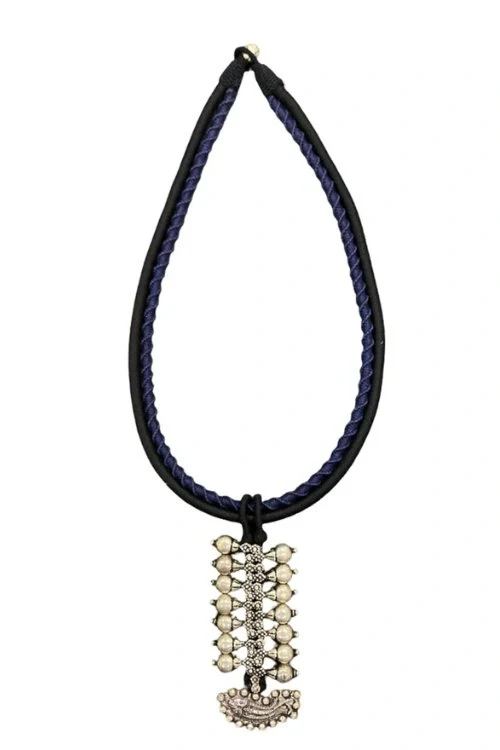 Mayabazaar 'Statement' Handknotted Jarna Necklace - Image 2