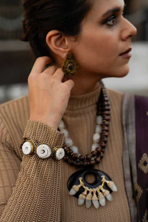 Mayabazaar 'Statement' Handknotted Mumba Devi Bracelet - Image 3