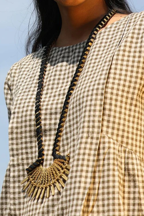 Mayabazaar 'Statement' Handwrapping Hasli Necklace