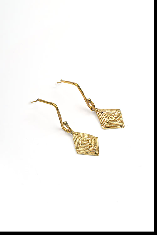 Miharu Noor Dokra Teardrop Earrings - Image 5