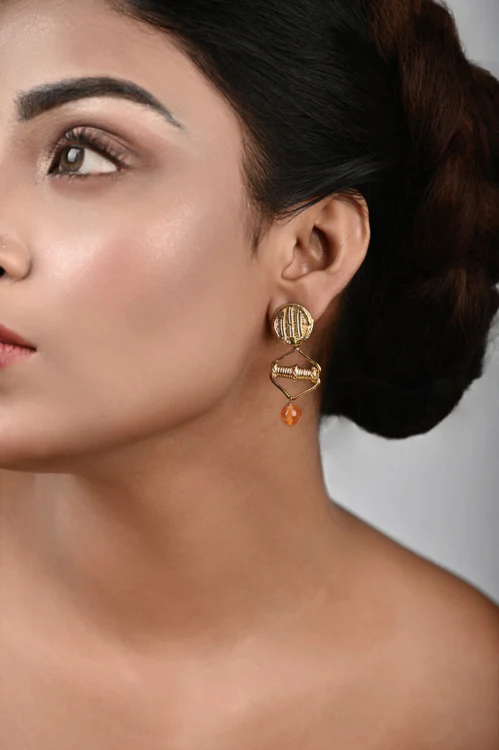 Miharu Dhokra Triangle Stud - Image 2