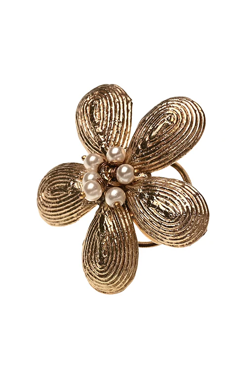 Miharu Dokra Floral Magic Ring - Image 8