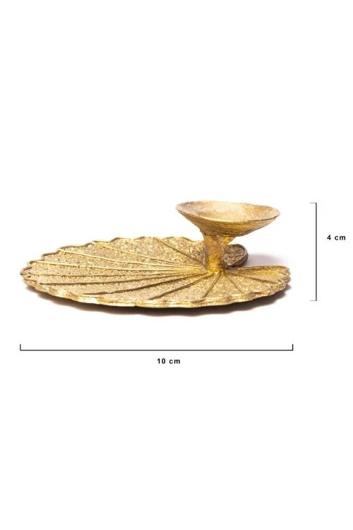 Miharu Dhokra Lotus Leaf Candle Stand - Image 4