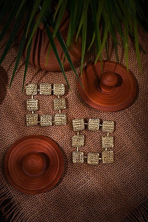 Miharu Vaikunta Studs - Image 2