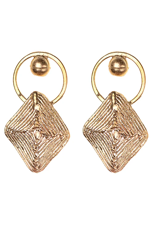 Miharu Vayu'S Studs Earrings - Image 3