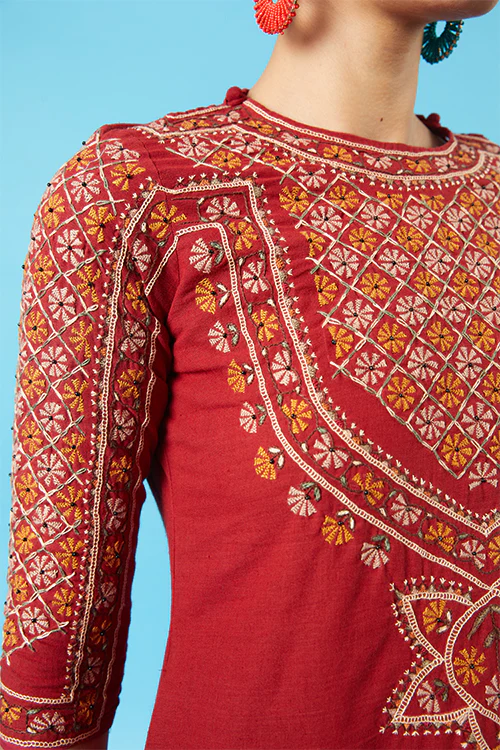 Okhai 'Monarch' Kutch Embroidered Kurta Pant Dupatta Set - Image 2