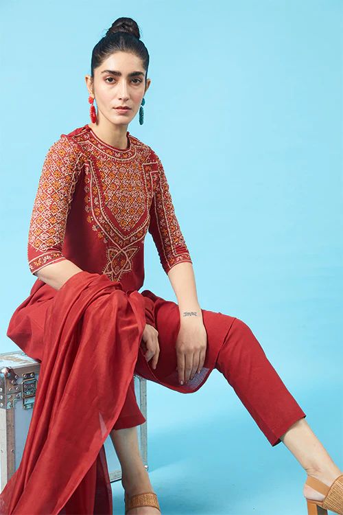 Okhai 'Monarch' Kutch Embroidered Kurta Pant Dupatta Set - Image 7