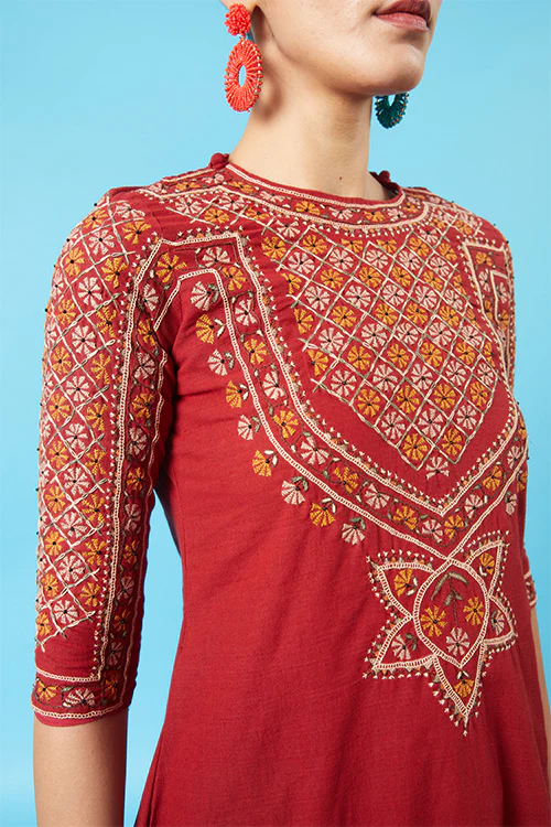 Okhai 'Monarch' Kutch Embroidered Kurta Pant Dupatta Set - Image 8