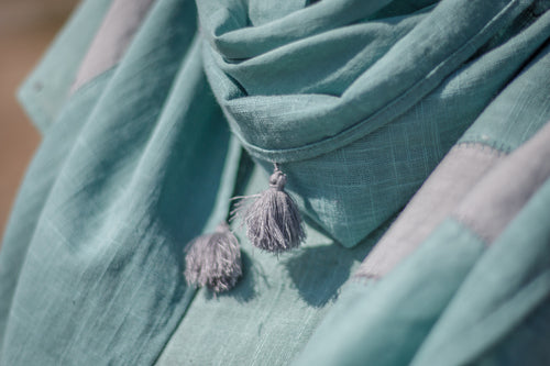 Sadhna 'Alhad' Green-Grey Cotton Fabric Panelled Stole - Image 3