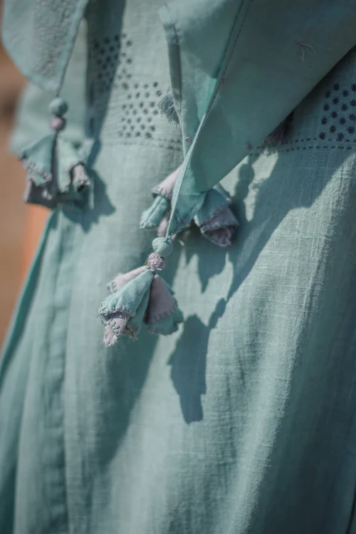 Sadhna 'Alhad' Green-Grey Cotton Fabric Panelled Stole - Image 4
