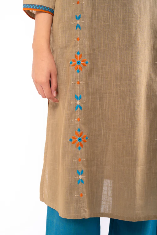 Rangsutra Naman Beige Soof Hand Embroidered Straight Kurta - Image 10