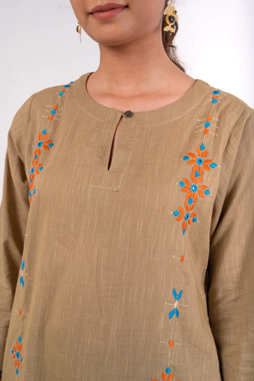 Rangsutra Naman Beige Soof Hand Embroidered Straight Kurta - Image 7